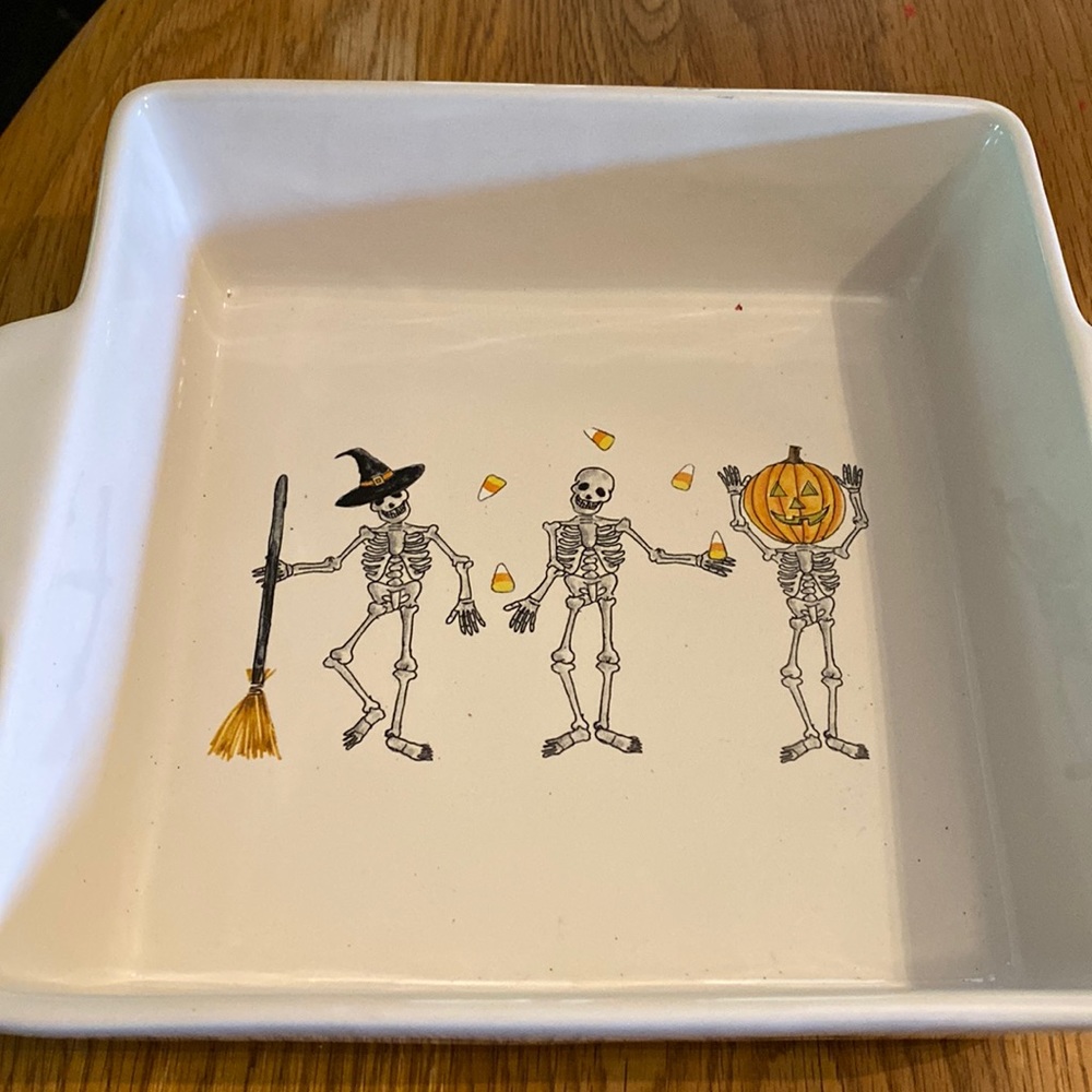 Rae Dunn Halloween casserole dish